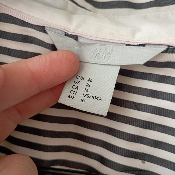 H&M Premium Shirt - Picture 7 of 10